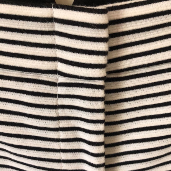 BCBGMaxAzria shorts - Picture 4 of 7